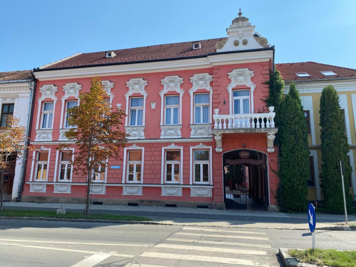 Pensiunea Korona And Restaurant М'єркуря-Чук Екстер'єр фото